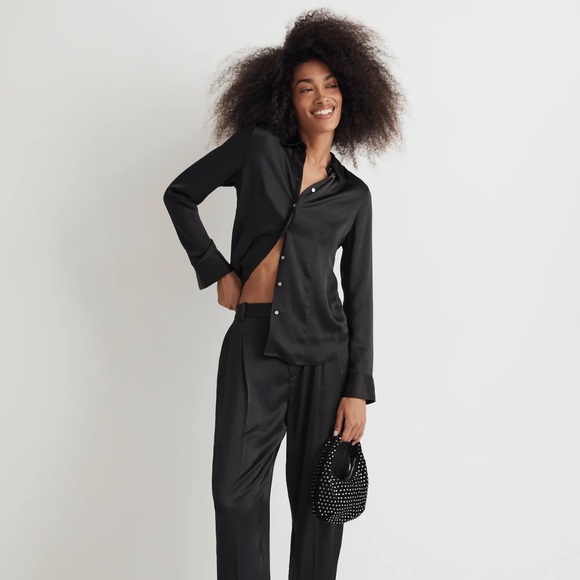 Madewell Darted Button-Up Shirt in Satin - Picture 5 of 9